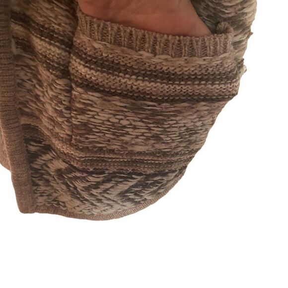 American Eagle XS Wool blend dolman sleeve cardigan - Picture 4 of 8
